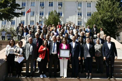 Malkara'da Nergiz Karaağaçlı Öztürk mazbatasını aldı