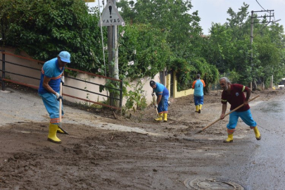 Yıldırım'da yağmur mesaisi